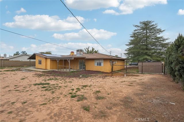 13954 Cronese Road, Apple Valley, CA 92307