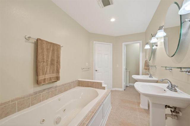 12415 Roesler Road, Needville, TX 77461