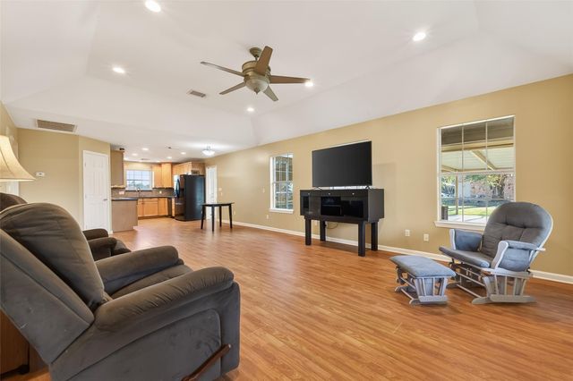 12415 Roesler Road, Needville, TX 77461