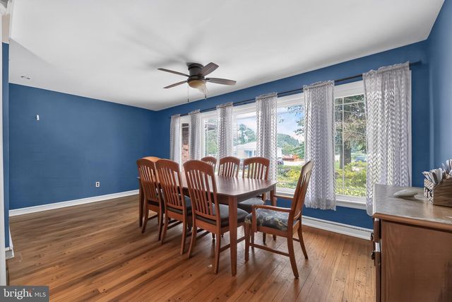 102 E HARVARD AVE, Stratford, NJ 08083