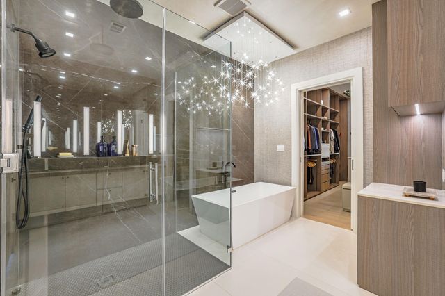 1711 Allen Parkway 2704, Houston, TX 77019