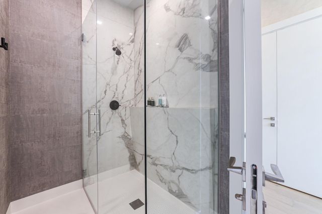 1711 Allen Parkway 2704, Houston, TX 77019