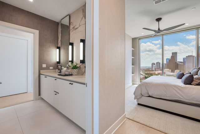 1711 Allen Parkway 2704, Houston, TX 77019