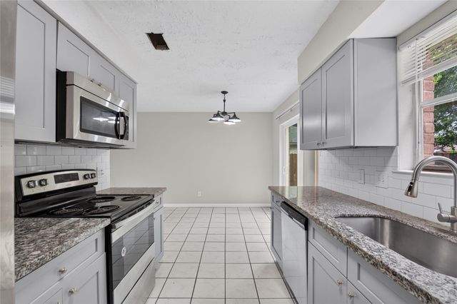 4343 Brookhead Trail, Houston, TX 77066