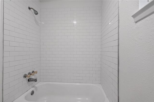 4343 Brookhead Trail, Houston, TX 77066