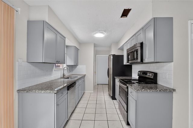 4343 Brookhead Trail, Houston, TX 77066