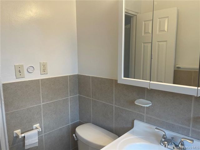 1010 Rottkampt Street 2, Valley Stream, NY 11580