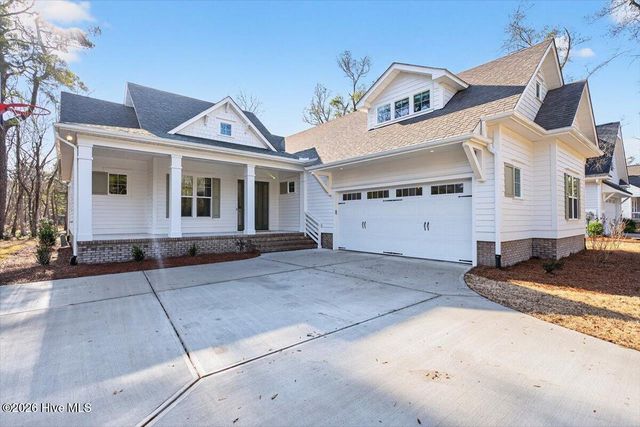 1880 Healing Water Lane SW, Supply, NC 28462