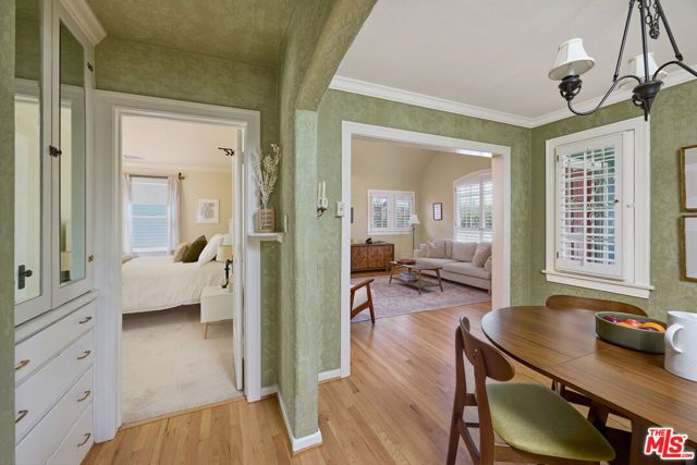 5960 Airdrome Street, Los Angeles, CA 90035