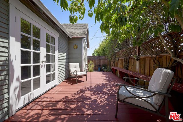 5960 Airdrome Street, Los Angeles, CA 90035