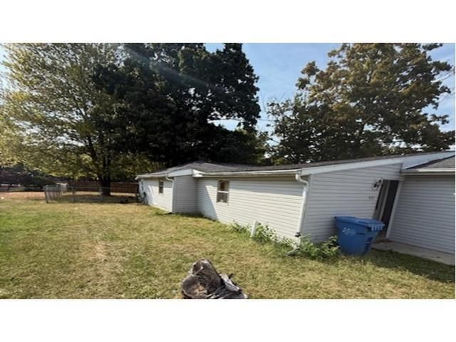 521 N Mulberry Street, Churubusco, IN 46723