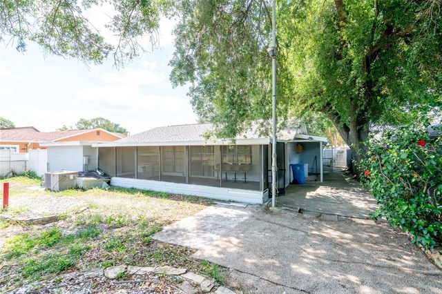 7003 FOUNTAIN AVENUE, Tampa, FL 33634