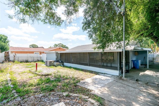 7003 FOUNTAIN AVENUE, Tampa, FL 33634