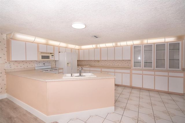 7003 FOUNTAIN AVENUE, Tampa, FL 33634