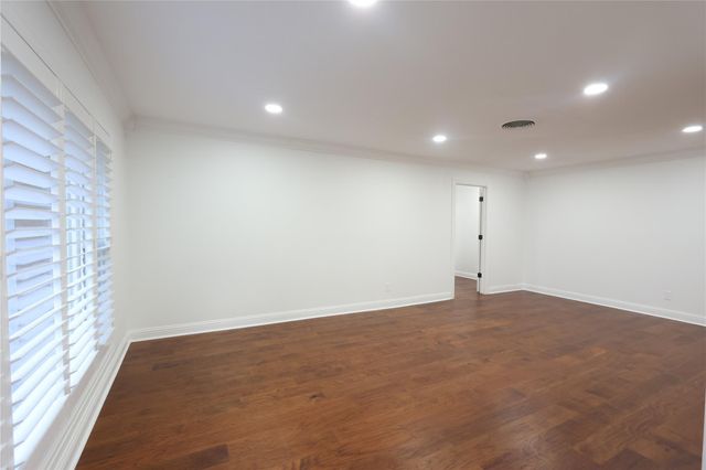 4839 Mcdermed Drive, Houston, TX 77035