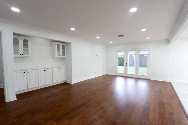 4839 Mcdermed Drive, Houston, TX 77035