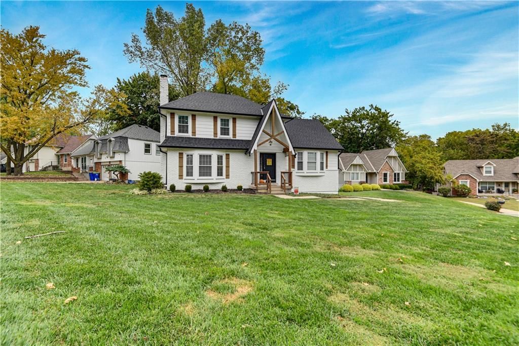 13300 W 102nd Street, Lenexa, KS 66215