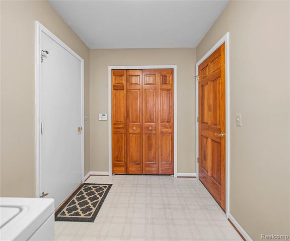 10779 Brooks Lane, Plymouth, MI 48170