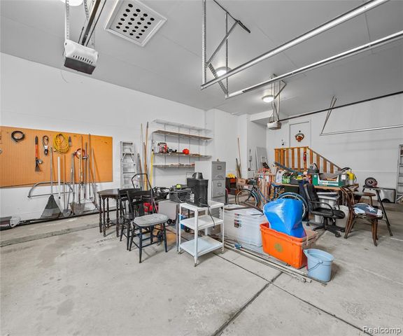 10779 Brooks Lane, Plymouth, MI 48170