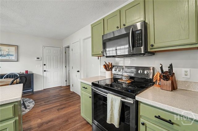 127 Chapel Drive, Savannah, GA 31406