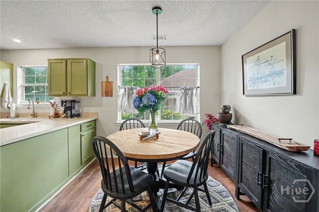 127 Chapel Drive, Savannah, GA 31406
