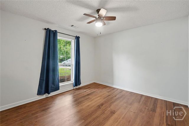 127 Chapel Drive, Savannah, GA 31406