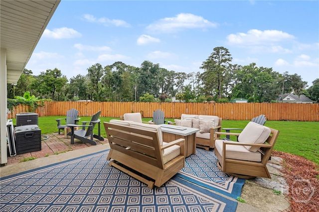 127 Chapel Drive, Savannah, GA 31406