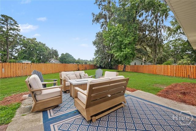 127 Chapel Drive, Savannah, GA 31406