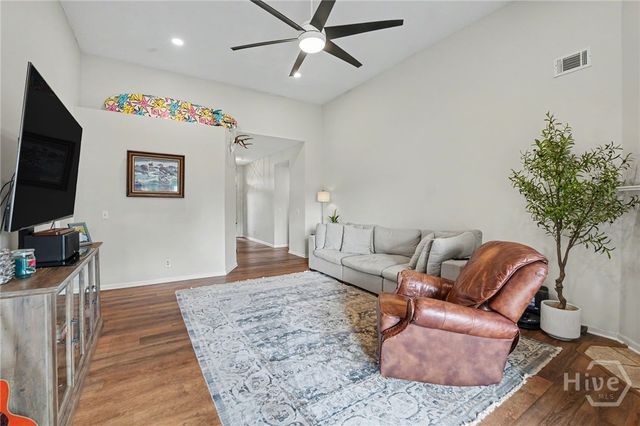 127 Chapel Drive, Savannah, GA 31406