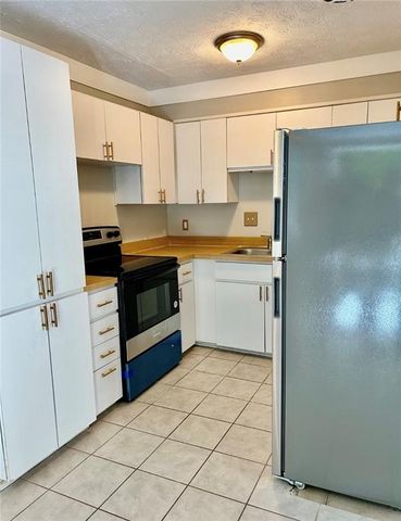 1179 Lynmoor NE Drive, Brookhaven, GA 30319