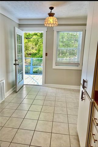 1179 Lynmoor NE Drive, Brookhaven, GA 30319