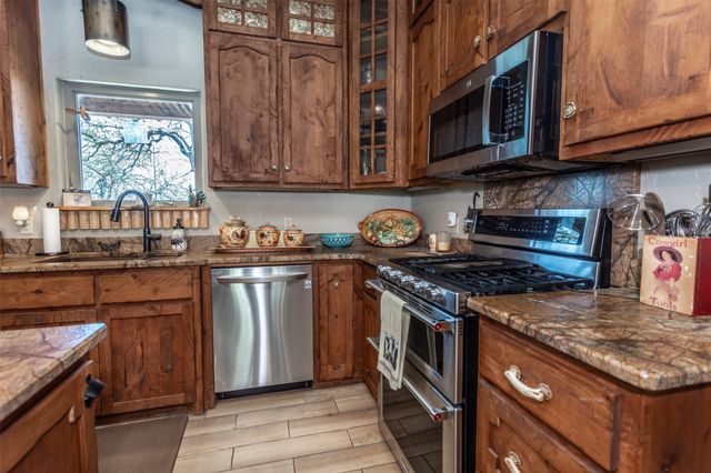1720 CR 219, Gainesville, TX 76240