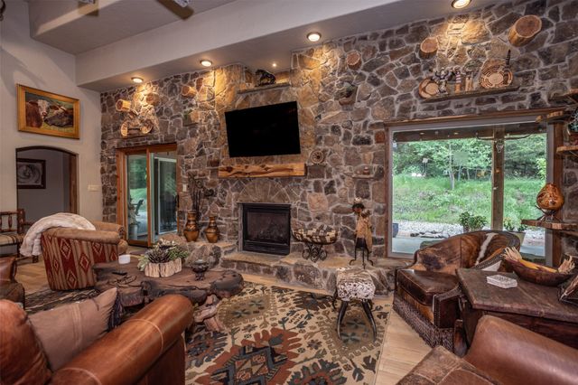 1720 CR 219, Gainesville, TX 76240