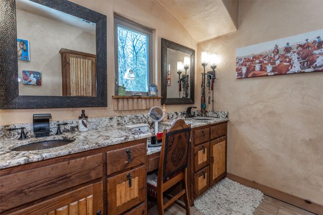 1720 CR 219, Gainesville, TX 76240