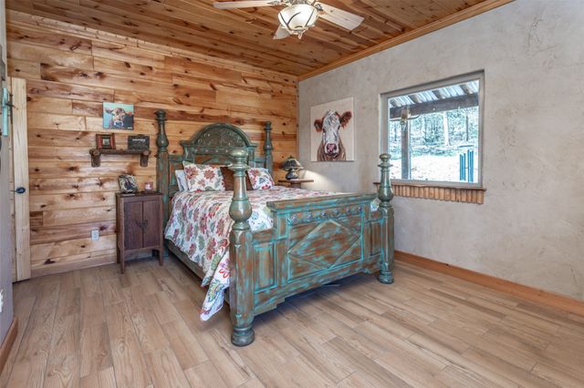 1720 CR 219, Gainesville, TX 76240