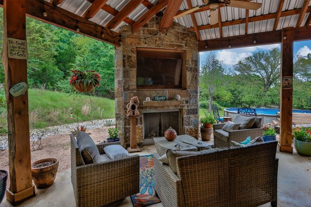 1720 CR 219, Gainesville, TX 76240