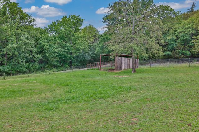 1720 CR 219, Gainesville, TX 76240