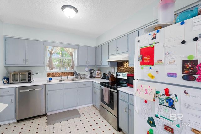 10221 Woodmere Drive, Fairhope, AL 36532