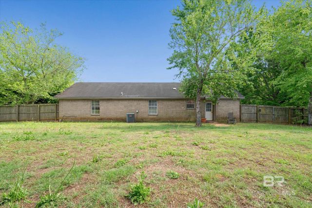 10221 Woodmere Drive, Fairhope, AL 36532