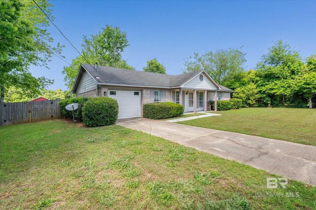 10221 Woodmere Drive, Fairhope, AL 36532