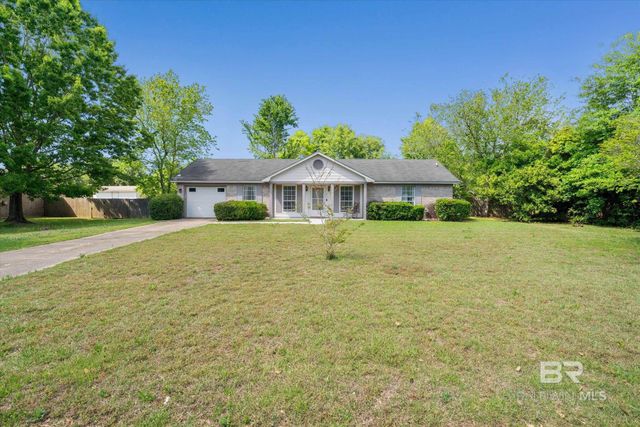10221 Woodmere Drive, Fairhope, AL 36532