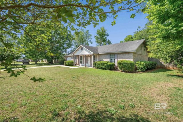 10221 Woodmere Drive, Fairhope, AL 36532