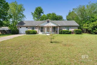 10221 Woodmere Drive, Fairhope, AL 36532