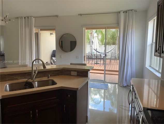 805 Falling Water Road, Weston, FL 33326