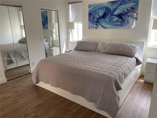 805 Falling Water Road, Weston, FL 33326