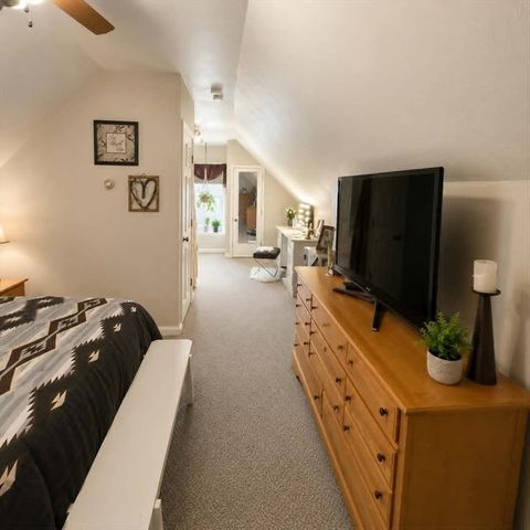 18 Hunnewell Rd, Worcester, MA 01606