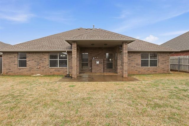 8913 NW 113th Street, Oklahoma City, OK 73162