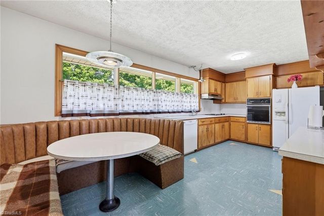 12577 Old US Highway 52, Winston-salem, NC 27107