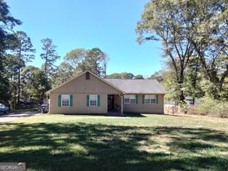 573 Mill Run Place, Lawrenceville, GA 30046