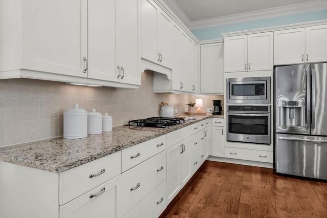 1876 Village Crossing Drive, Charleston, SC 29492